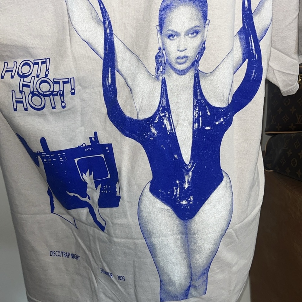 Beyoncé - Picture 6 of 10